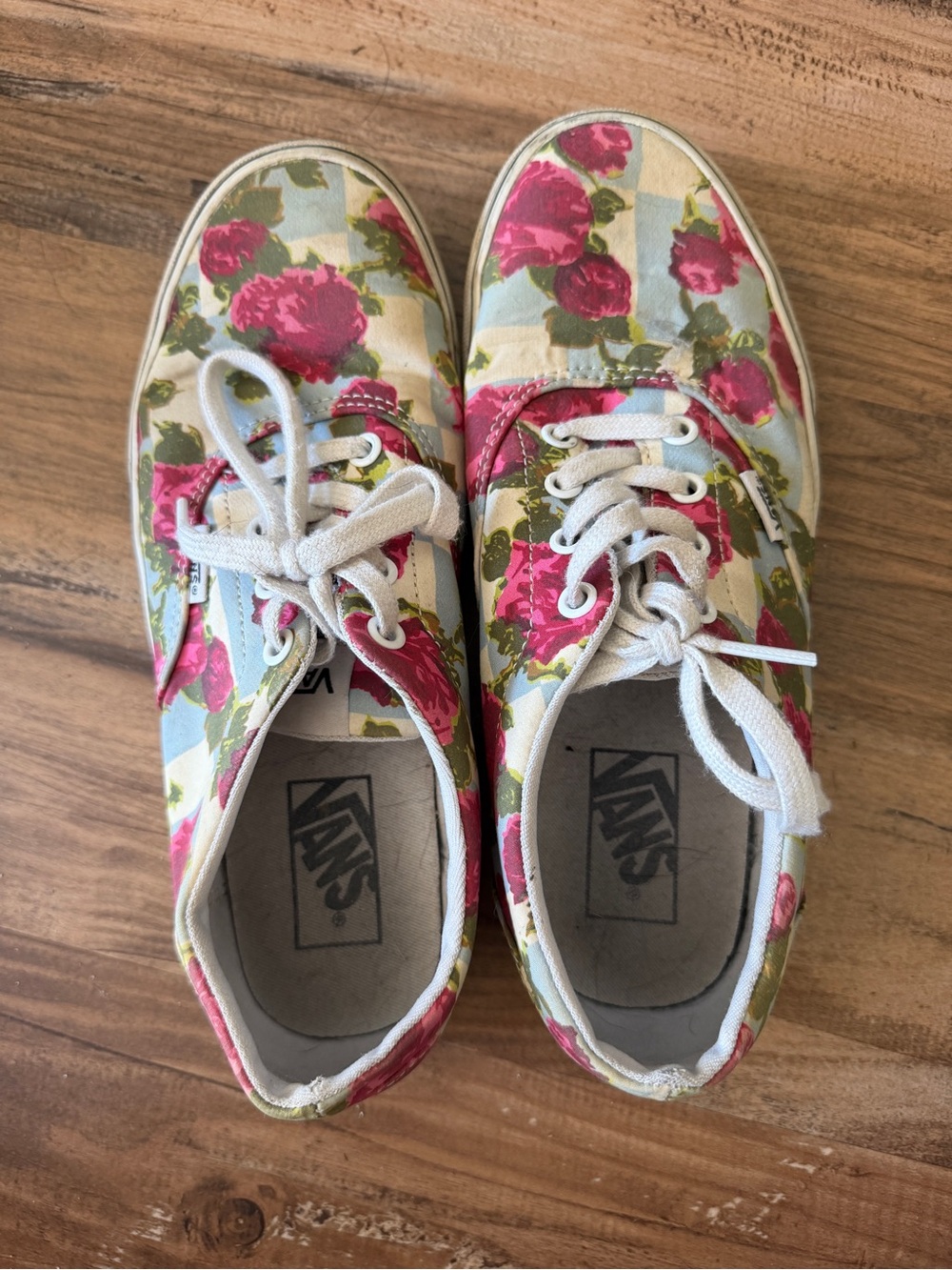 Vans Women’s Floral Canvas Lace-Up Sneakers - Pink Floral size 8